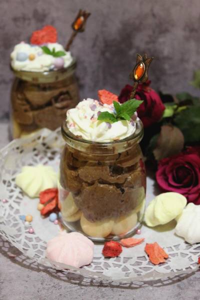 Mini czekoladowe serniczki – deser bez pieczenia