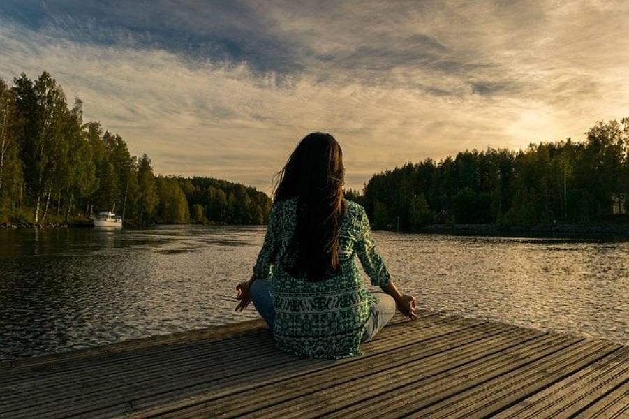Medytacja – 8 Korzyści Zdrowotnych