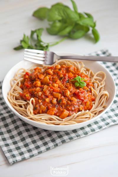Bolognese bez mięsa. Jak zrobić wegańskie spaghetti bolognese? PRZEPIS