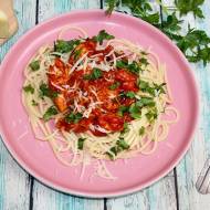 Spaghetti z indykiem i pastą pindżur, czyli szybki obiad w 20 minut