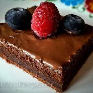 Klasyczne czekoladowe ciasto brownie