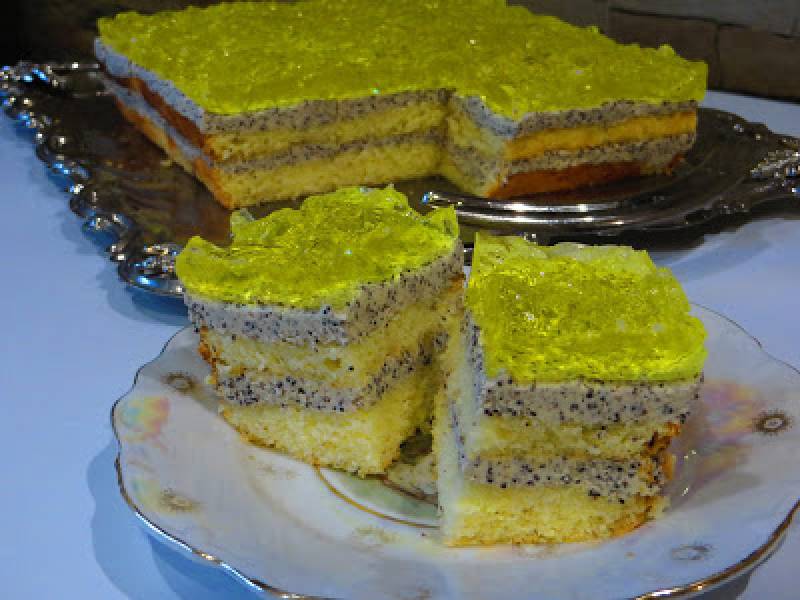 Ciasto z kremem serowo-makowym