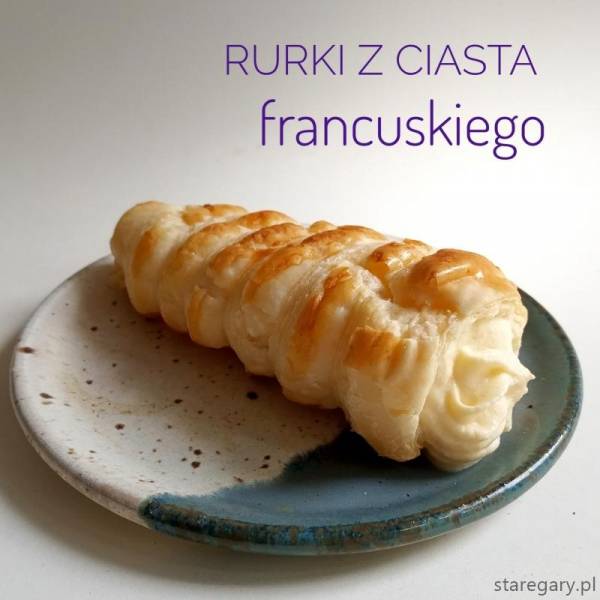 rurki z ciasta francuskiego  z kremem z mango