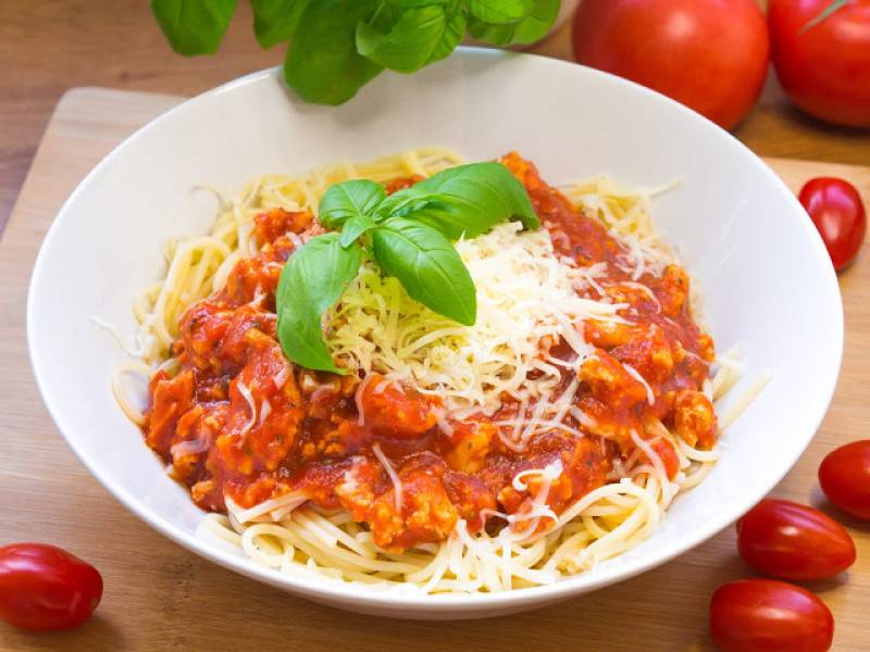 Spaghetti z mięsem drobiowym - fit, dietetyczne