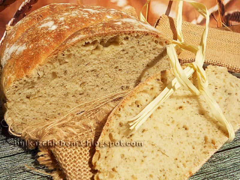 Chleb pszenny ziołowy na pszennym zakwasie