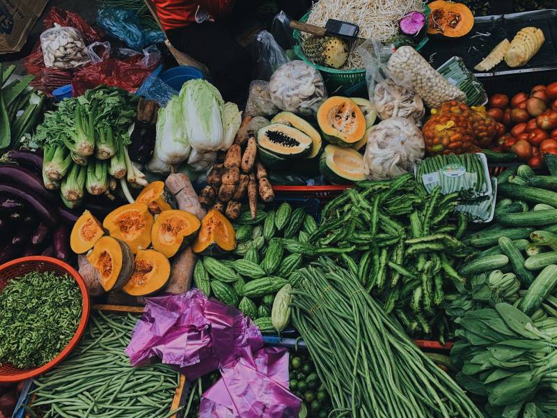 Kantar: Owoce i warzywa na czele listy produktów, których Polacy chcą jeść więcej