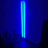 Sposób na romantyzm – lampa narożna Aurelis Edge LED RGB