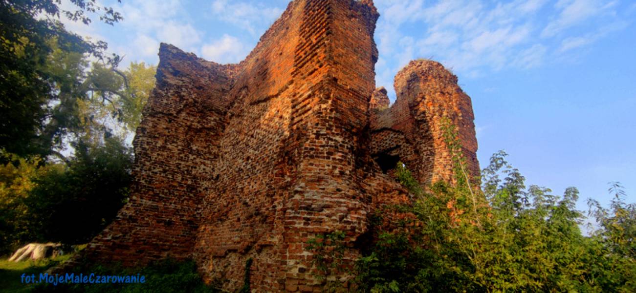 Ruiny zamku w Złotorii woj. kujawsko - pomorskie