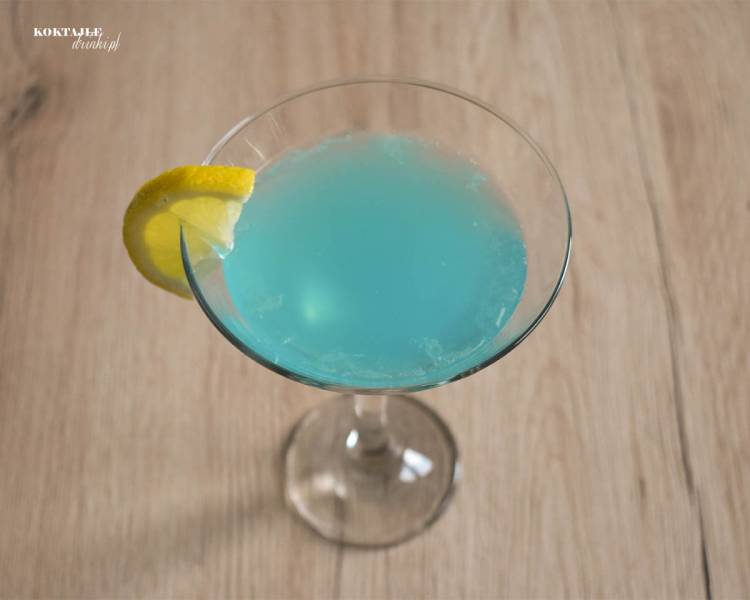 Blue Lady - przepis na błękitny drink z ginem