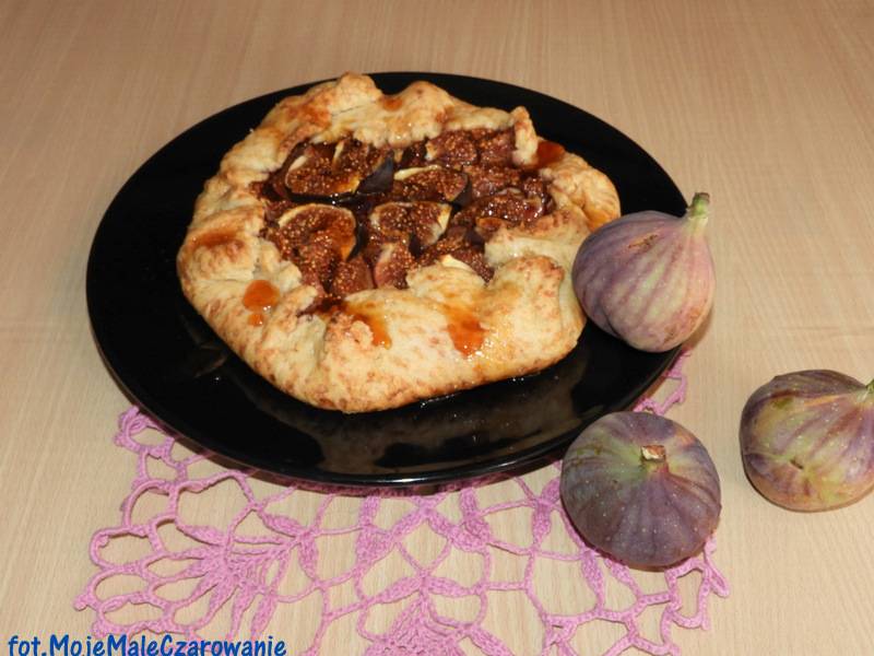 Rustykalna tarta z figami czyli galette figowe