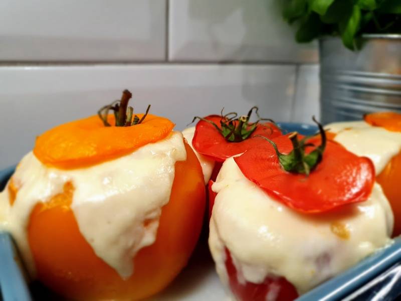 Faszerowane pomidory – pyszne danie z niskim ŁG