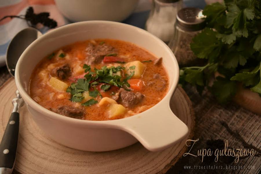 Zupa gulaszowa – kuchnia podkarpacka