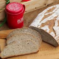 Chleb pszenno-żytni z rozmarynem