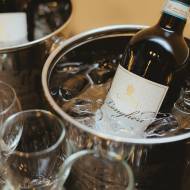 Wino na wesele — jak wybrać odpowiedni trunek?