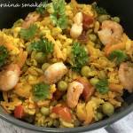 Pikantny ryż z warzywami i krewetkami