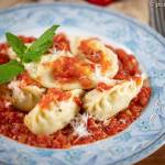 Culurgiones – włoskie pierogi z ziemniakami, serem i miętą