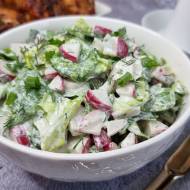 Zielona sałata z rzodkiewką - idealny dodatek do obiadu lub grilla