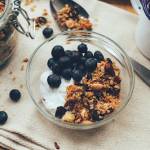Granola, sposób na pożywne i zdrowe śniadanie