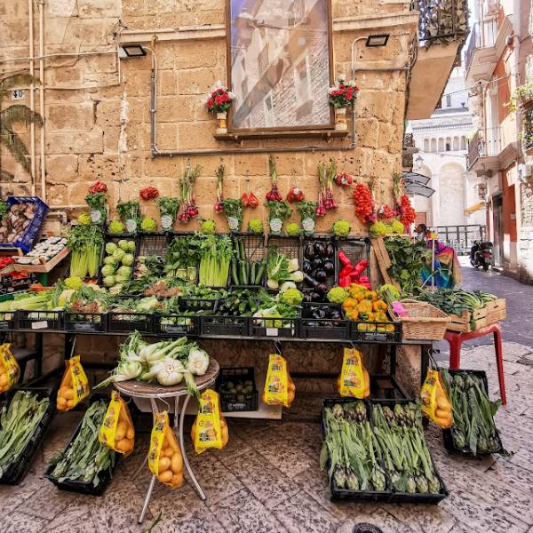 Bari - co zobaczyć i gdzie zjeść w Bari? Informacje praktyczne / Zwiedzanie Apulii