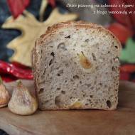 Chleb pszenny na zakwasie z figami i słonecznikiem