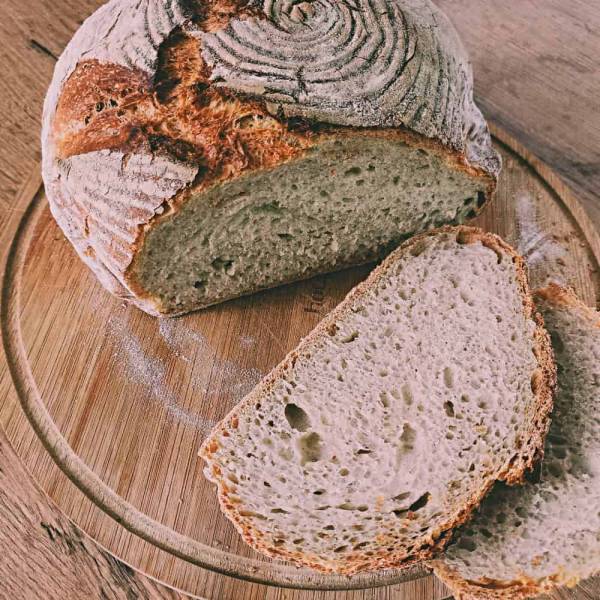 Przepis na domowy chleb na zakwasie