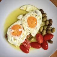 Jajka sadzone na oliwie smażone