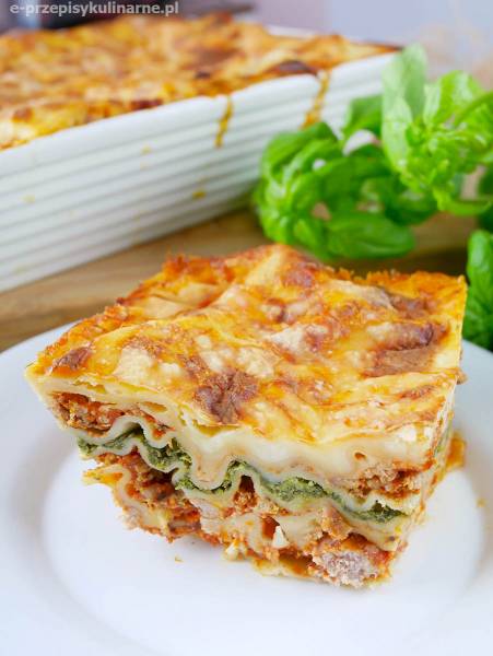 Lasagne z warstwą szpinaku – rewelacyjny pomysł na obiad