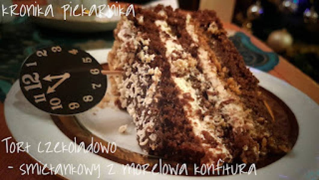 Tort czekoladowo - śmietankowy z morelową konfiturą