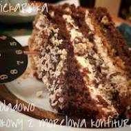 Tort czekoladowo - śmietankowy z morelową konfiturą