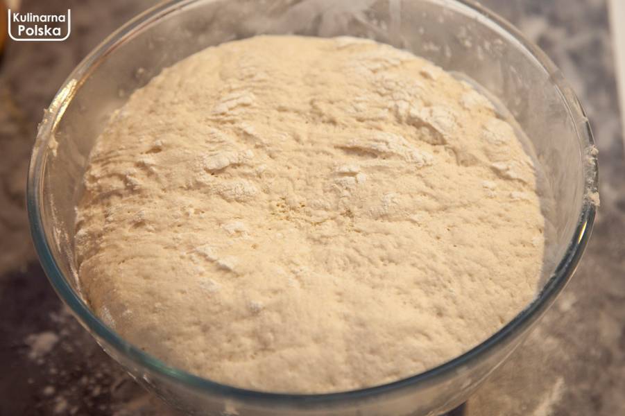Chleb z garnka. Najprostszy sposób na zrobienie własnego pieczywa w domu. PRZEPIS