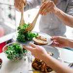Uważność podczas jedzenia – dlaczego jest tak ważna?