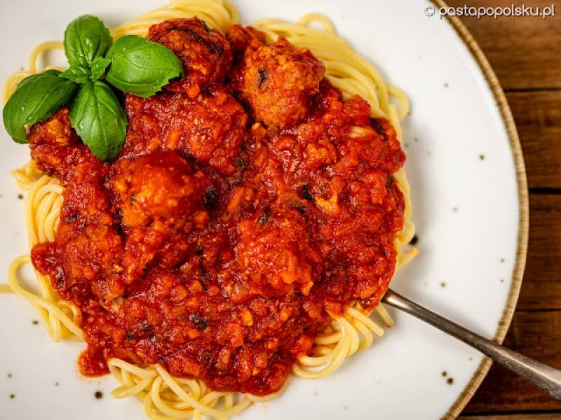 Spaghetti z pulpecikami z cielęciny