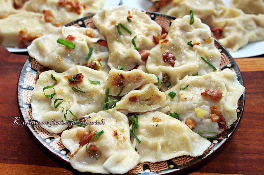 PIEROGI Z TWAROGIEM I ZIEMNIAKAMI - RUSKIE    +    FILMIK