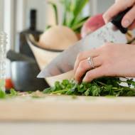 Jak zadbać o pielęgnację podczas częstego gotowania?