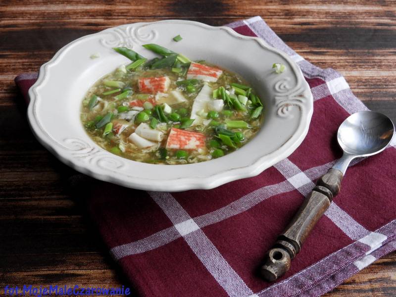 Zupa surimi w stylu wietnamskim