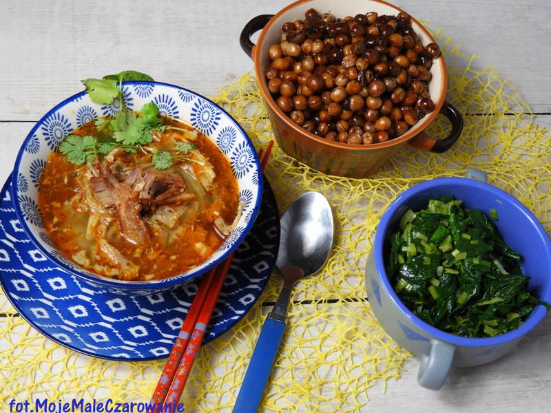 Yukhe chang - pikantna zupa z karkówki