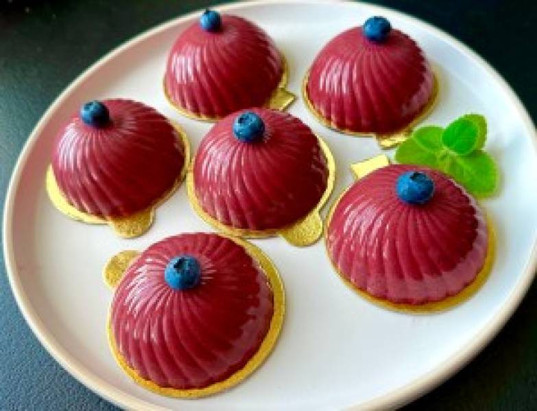 Jagodowa panna cotta – pyszny mini deserek