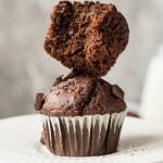 Zdrowe czekoladowe muffinki z cukinią.