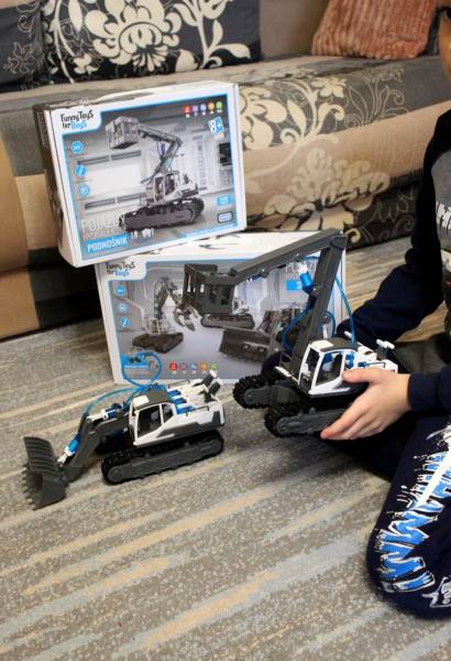Pojazdy hydrauliczne wykorzystujące moc wody – zabawki od Funny Toys for Boys