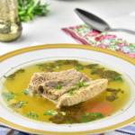 Przepis na kwaśny rosół – zupa na kaca