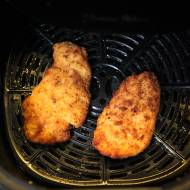 Kotlety z piersi kurczaka w air fryer