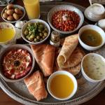Co to jest Kahvaltı? Przepis na tureckie śniadanie –