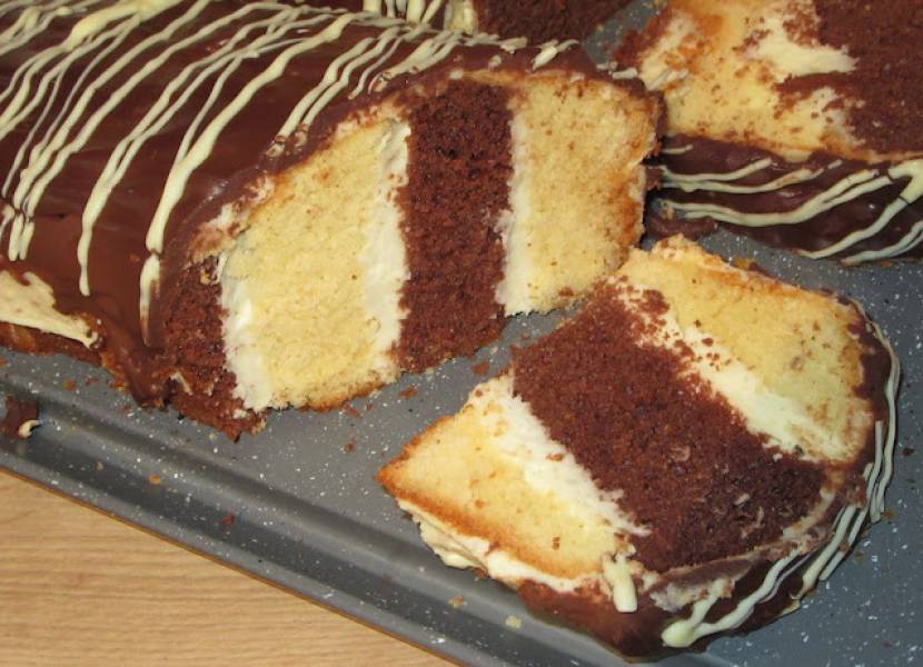 Ciasto METROWIEC-stary, rewelacyjny przepis (pyszne dwukolorowe ciasto z kremem i polewą) +FILM
