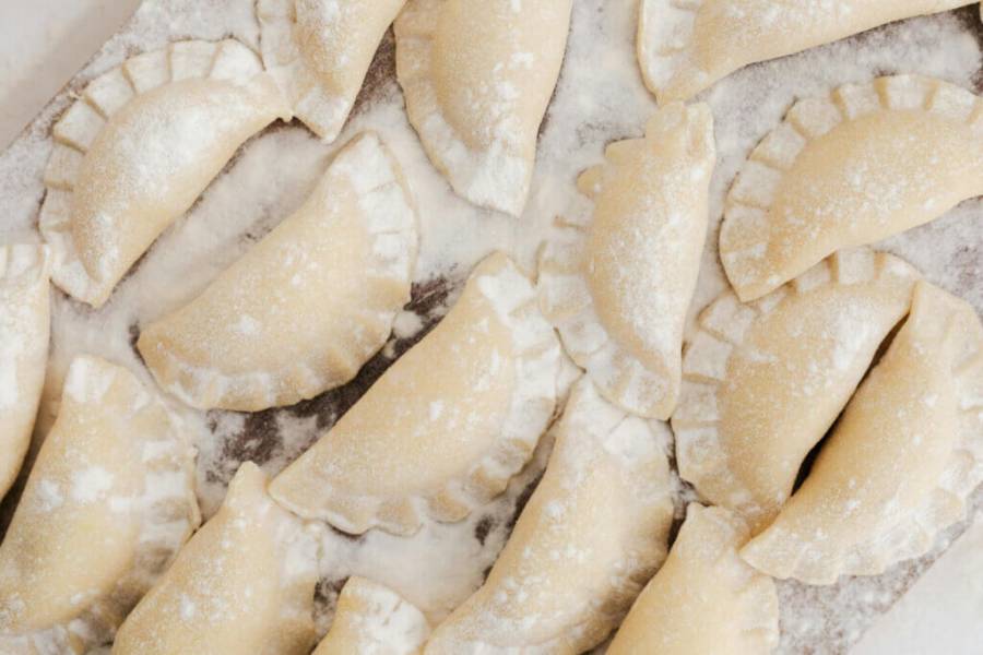 Pierogi wegetariańskie – najlepsze pomysły na farsz