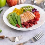 Zdrowie na talerzu – jak zmienić nawyki żywieniowe bez wyrzeczeń?