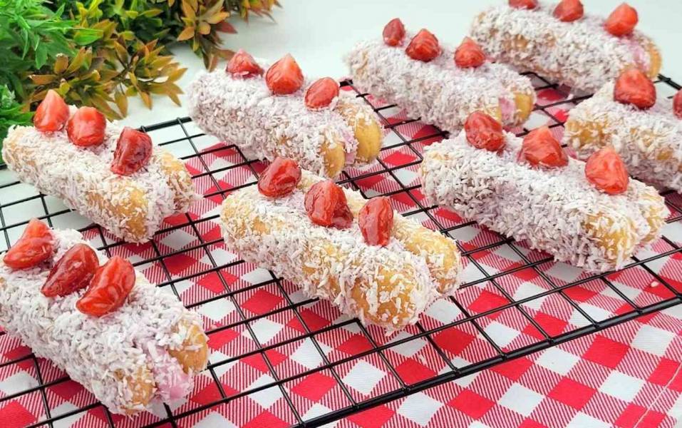 Ciastka truskawkowe kokosanki bez pieczenia