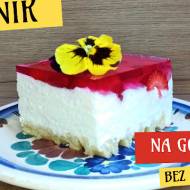 Sernik z truskawkami na gofrach bez pieczenia