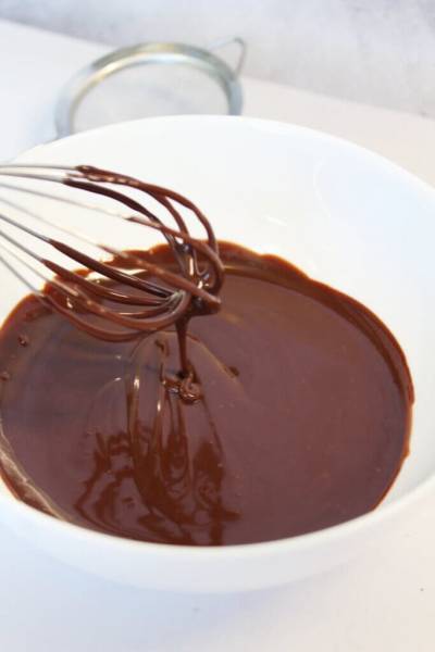 Prosta polewa czekoladowa z czekolady