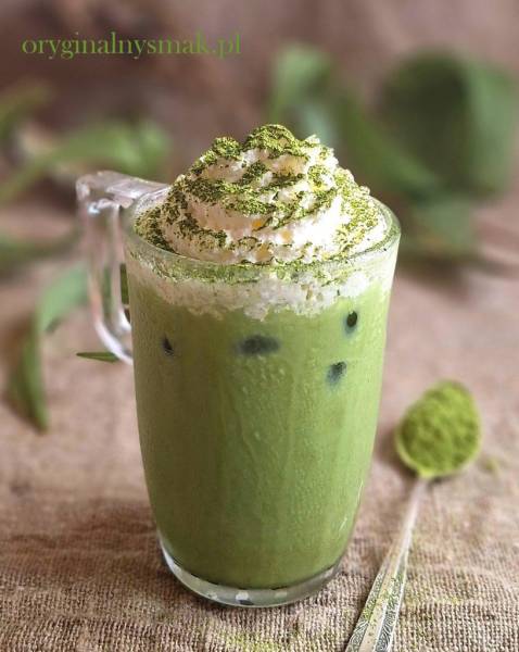 Iced matcha latte