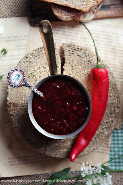 Relish truskawkowy z chili